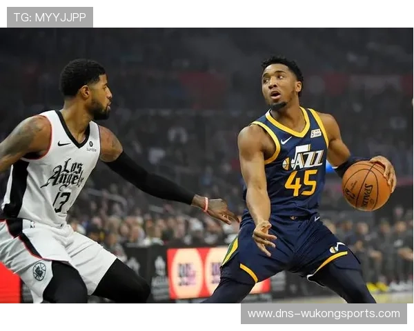 凯文·马丁无球跑位拉开空间提升球队三分效率